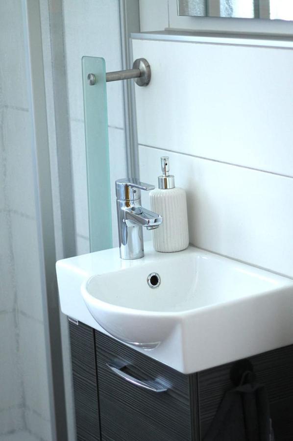 Schoene Helle Ferienwohnung In Waldnaehe Berching Esterno foto