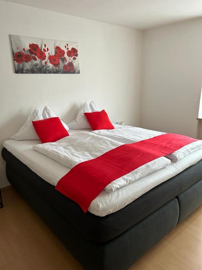 Schoene Helle Ferienwohnung In Waldnaehe Berching Esterno foto